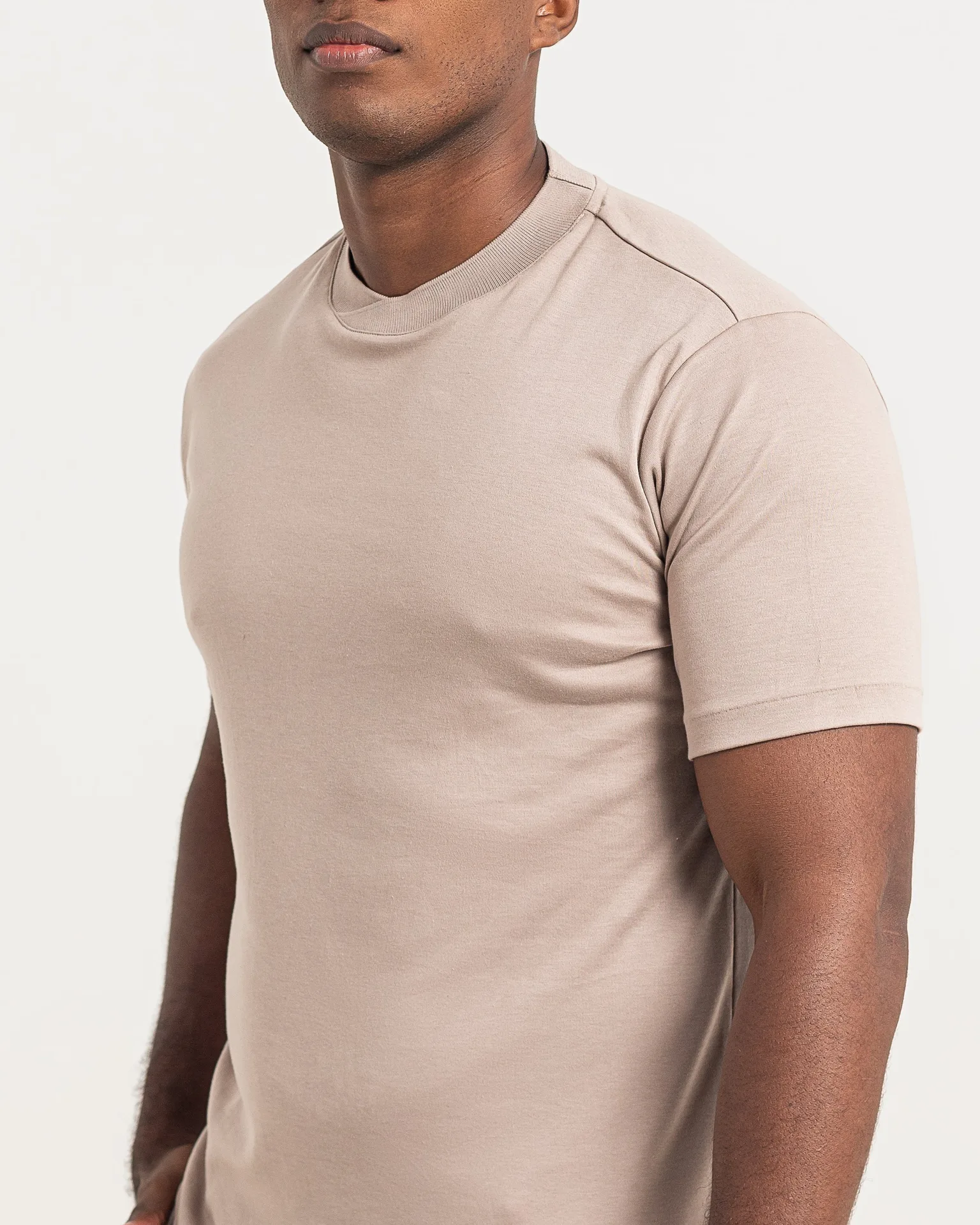 7362345369685-CAMISETA_PIMA_-_GOLA_ROLÊ_-_GOAT_TTTKYGW