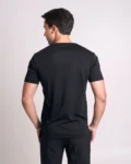 7362346811477-CAMISETA_PIMA_-_GOLA_V_-_PRETO
